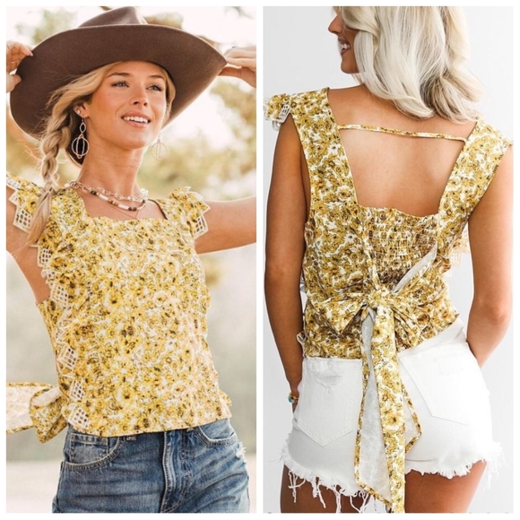 gimmicks by BKE Tops - gimmicks by BKE Yellow Floral Square-Neck Tie-Back Blouse